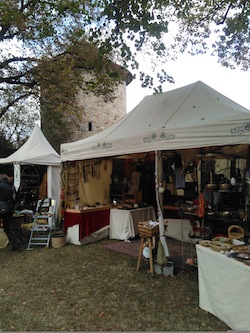 Sabine Hergesell, NATURSTEINKETTEN